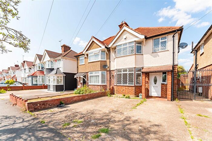 3 Bedroom Semi-Detached House To Rent In The Vale, Hounslow, TW5