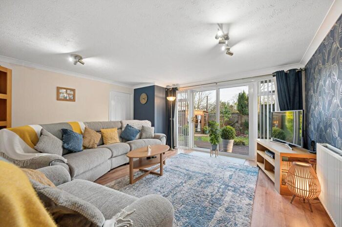 4 Bedroom End Of Terrace House For Sale In Willowbank, Livingston, EH54