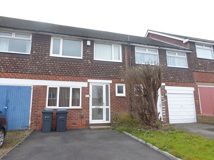 3 Bedroom Property To Rent In Warwards Lane, Birmingham, B29