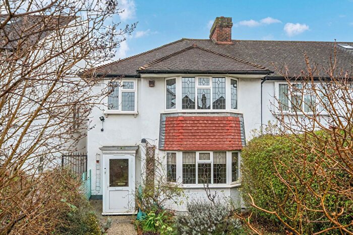3 Bedroom End Terrace House For Sale In Lamberhurst Road, West Norwood, London, SE27