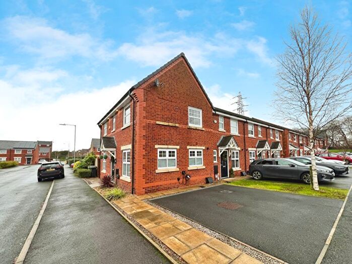 3 Bedroom End Terrace House For Sale In Cotton Meadows, Astley Bridge, BL1