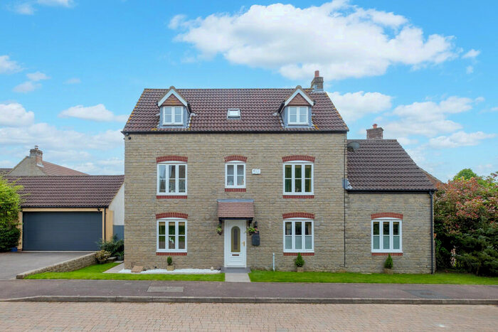 5 Bedroom Detached House For Sale In Moorlay Crescent, Winford, BS40