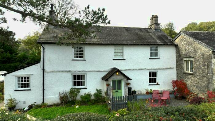 3 Bedroom Farm House For Sale In Burneside, Kendal, LA9