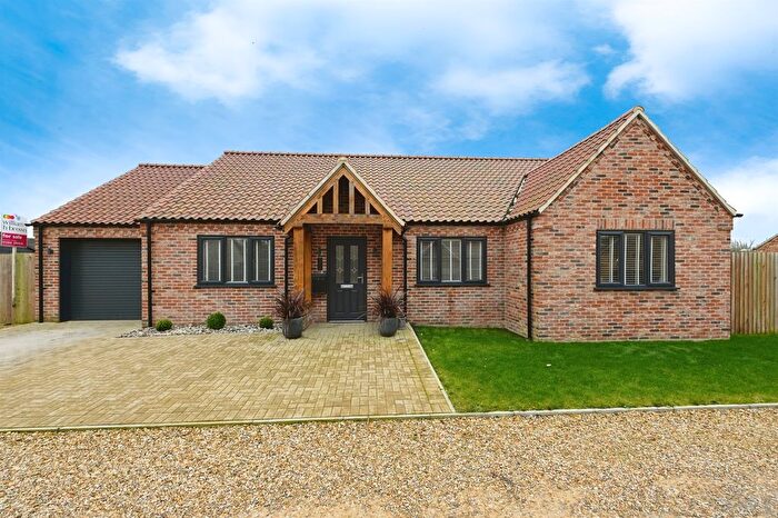 3 Bedroom Detached Bungalow For Sale In Brimstone Close, Christchurch, Wisbech, PE14