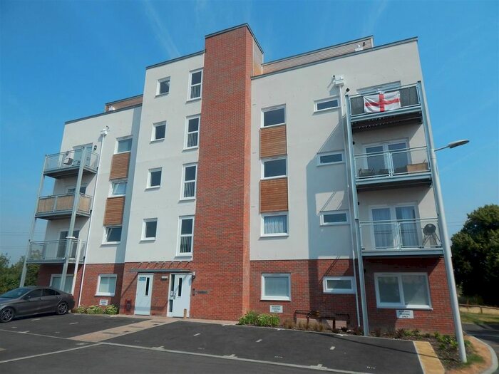 2 Bedroom Flat To Rent In Fourier Grove, Dartford DA1