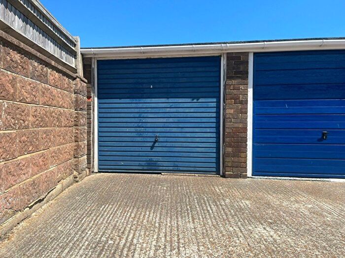 Garage / Parking To Rent In St Roberts Lodge, Sompting Road, Lancing, BN15