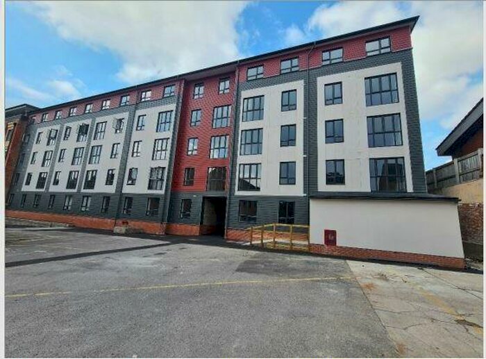 1 Bedroom Flat To Rent In Yeovil Town Centre, BA20