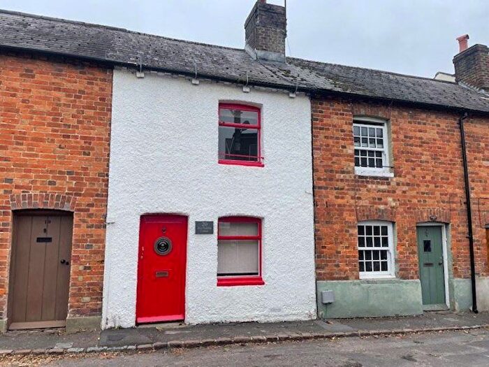 2 Bedroom Cottage To Rent In Charlton Street, Steyning, BN44