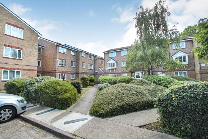 1 Bedroom Flat To Rent In Witham Court, Thant Close, Leyton, London, E10