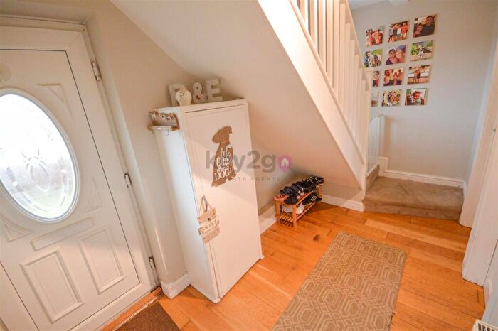 2 Bedroom Semi-Detached House For Sale In Stradbroke Drive, Sheffield, S13