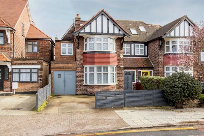 6 Bedroom Semi-Detached House To Rent In Chamberlayne Road, London, NW10