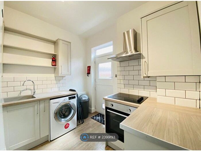 1 Bedroom Flat To Rent In Stockport Road, Marple, Stockport, SK6