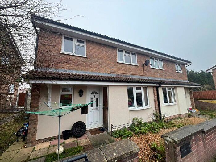 2 Bedroom Detached House To Rent In Berkeleys Mead, Bristol, BS32