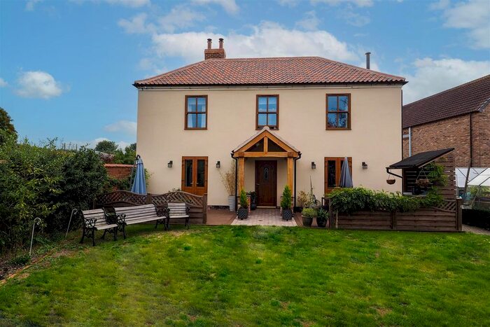 4 Bedroom Detached House For Sale In High Street, North Clifton, Newark, NG23