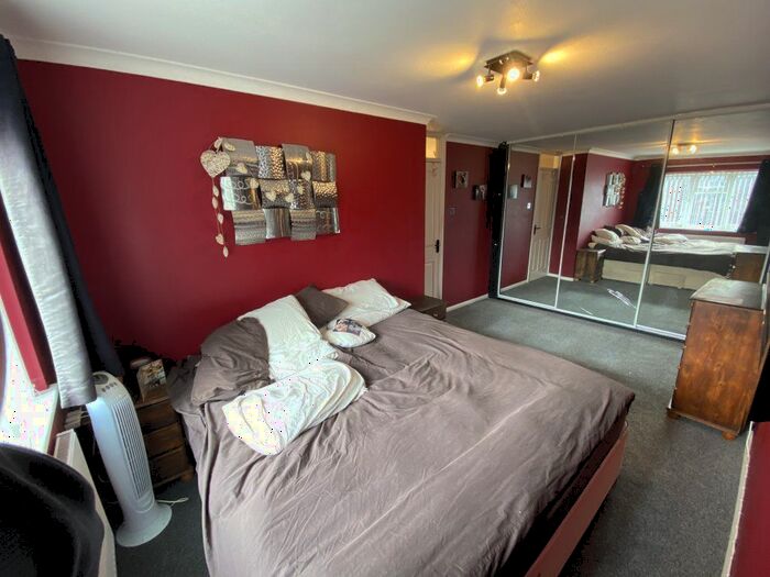 3 Bedroom Terraced House To Rent In Odecroft, Ravensthorpe