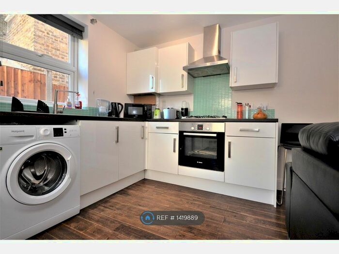1 Bedroom Flat To Rent In Clarence Road, London, N22