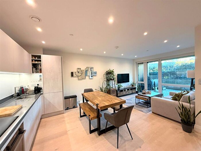 1 Bedroom Flat To Rent In Burghley House, Royal Engineers Way, Mill Hill, NW7