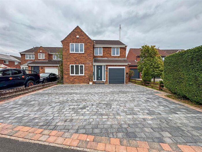 4 Bedroom Detached House For Sale In Monks Way, Shireoaks, S81