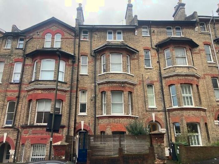 2 Bedroom Flat To Rent In Woodland Road, London, SE19