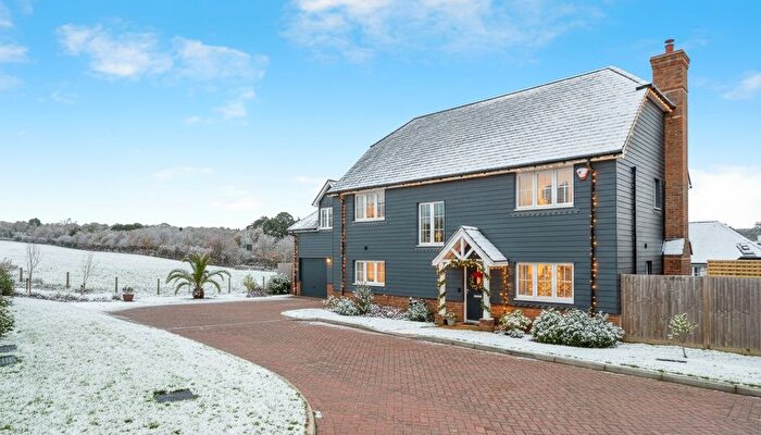 4 Bedroom Detached House For Sale In Walder Close, Bolney, Haywards Heath, RH17