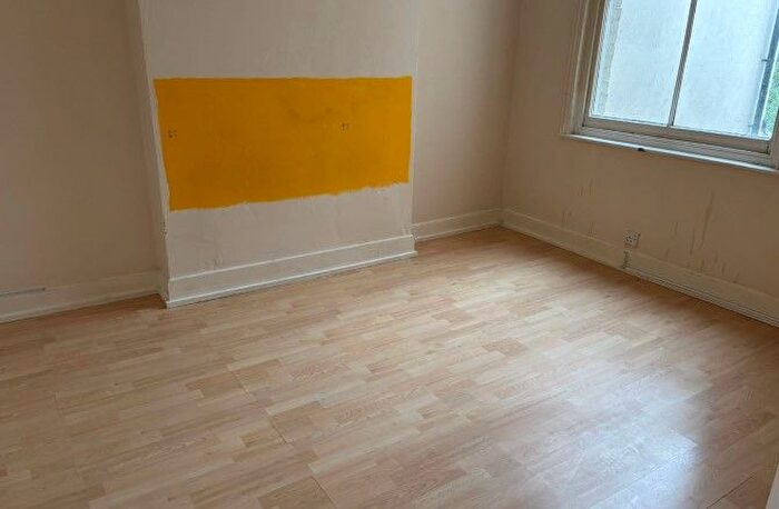 1 Bedroom Flat For Sale In Flat Linton House, Langney Road, Eastbourne, East Sussex, BN21