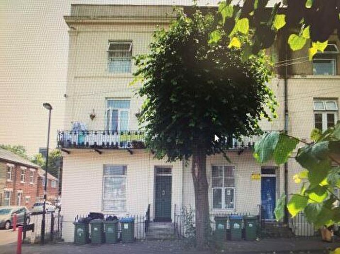 1 Bedroom Apartment To Rent In Cranbury Avenue, SO14