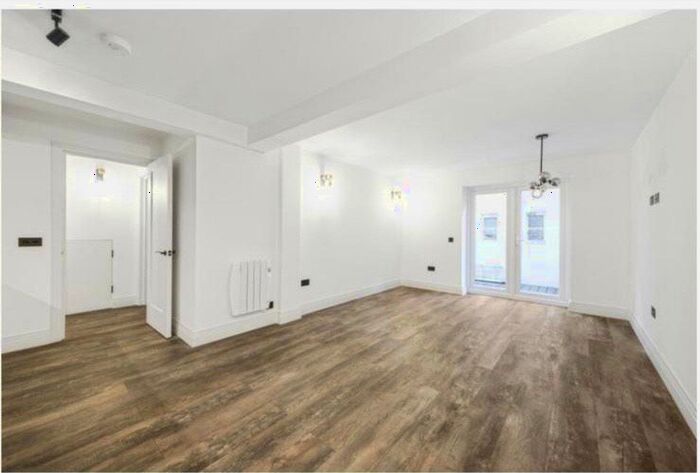 2 Bedroom Flat To Rent In Millers Terrace, Dalston, London, E8