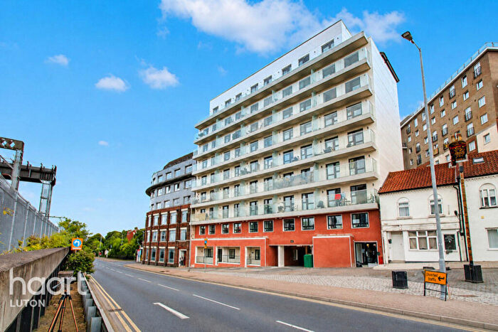 1 Bedroom Apartment For Sale In Midland Apartments Midland Road, Luton, LU2