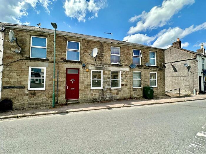 3 Bedroom Apartment To Rent In Victoria Street, Cinderford, GL14