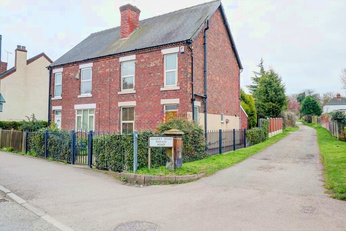 3 Bedroom Semi-Detached House To Rent In Sheffield Road, Killamarsh, S21