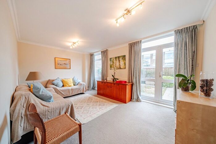 3 Bedroom Semi-Detached House For Sale In Darley Road, Battersea, London, SW11