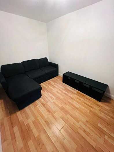 1 Bedroom Flat To Rent In Avenue Road, London, N15