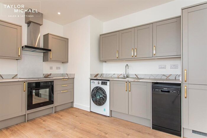 1 Bedroom Flat To Rent In The Esplanade, Worthing, BN11