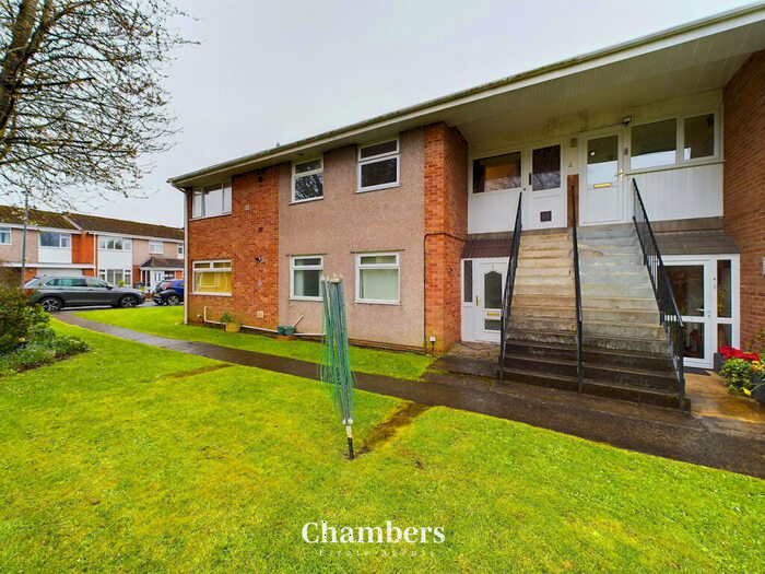 3 Bedroom Maisonette To Rent In Bishops Close, Whitchurch, Cardiff, CF14