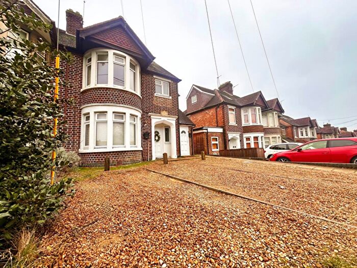 2 Bedroom Finca To Rent In Westminster Way, Oxford, OX2