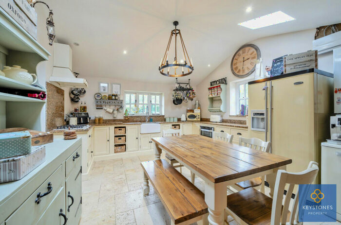 3 Bedroom Detached Bungalow For Sale In Curtis Mill Lane, Navestock, RM4