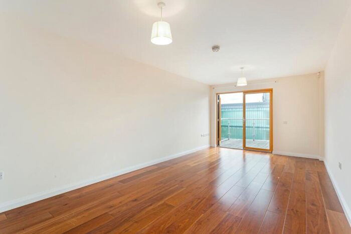 2 Bedroom Apartment To Rent In Muswell Hill Road London, N10