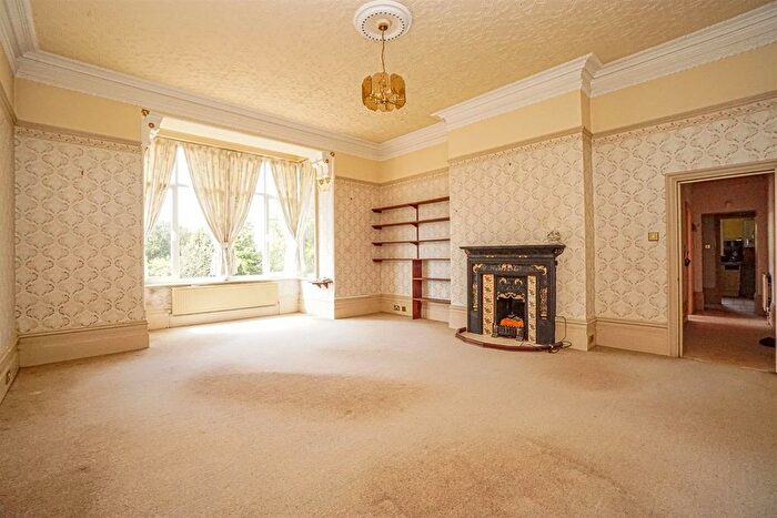 2 Bedroom Flat For Sale In Gresham Way, St. Leonards-On-Sea, TN38