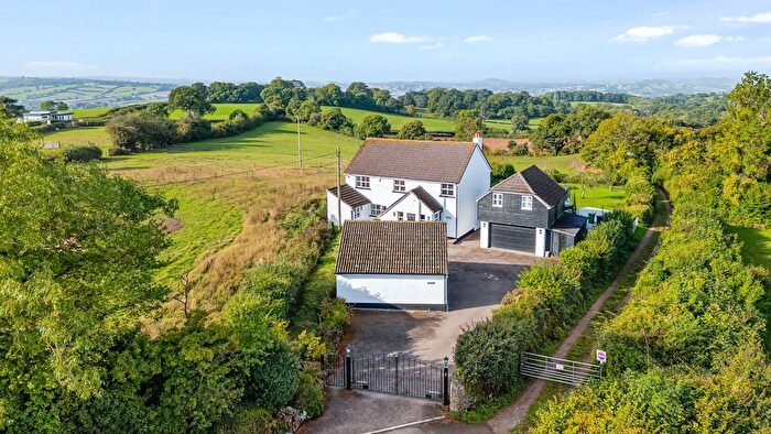 5 Bedroom Detached House For Sale In Colway Cross, Bishopsteignton, TQ14