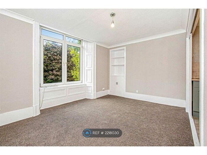 2 Bedroom Flat To Rent In Dens Road, Dundee, DD3