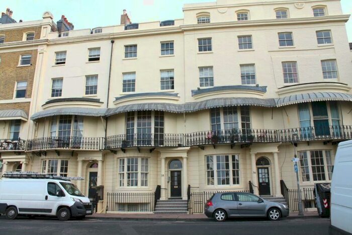 2 Bedroom Flat To Rent In Regency Square, Brighton, East Sussex, BN1