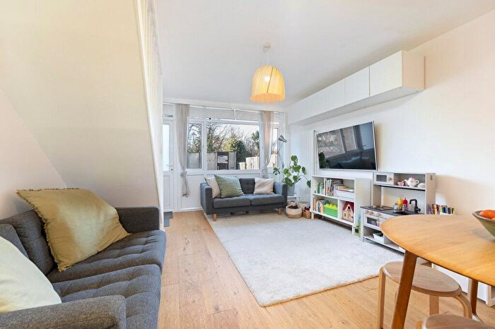 2 Bedroom Semi Detached House For Sale In Norman Road, Sutton, SM1