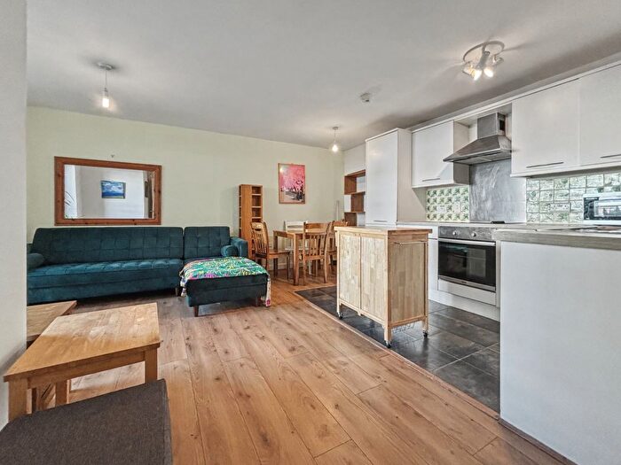 1 Bedroom Flat For Sale In Kings Quarter Apartments, Charles Street, Bristol, Nn, Gb, BS1