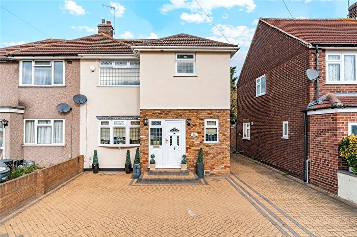 3 Bedroom Semi-Detached House For Sale In St. Andrews Avenue, Hornchurch, RM12