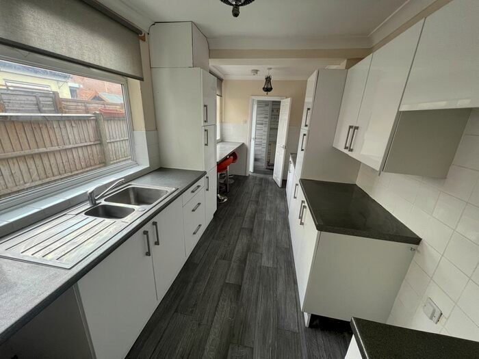 3 Bedroom Terraced House To Rent In Leads Road, Hull, HU7