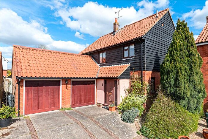 4 Bedroom Detached House For Sale In The Maltings, Thaxted, Nr Great Dunmow, Essex, CM6