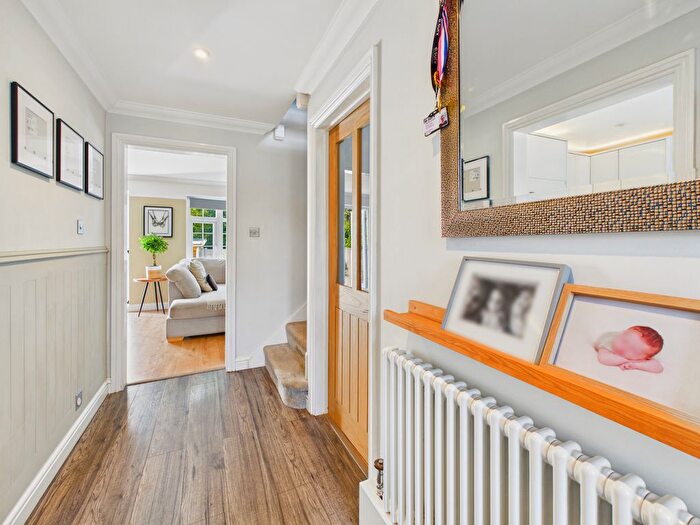 3 Bedroom Terraced House For Sale In Windmill Close, Clanfield, PO8