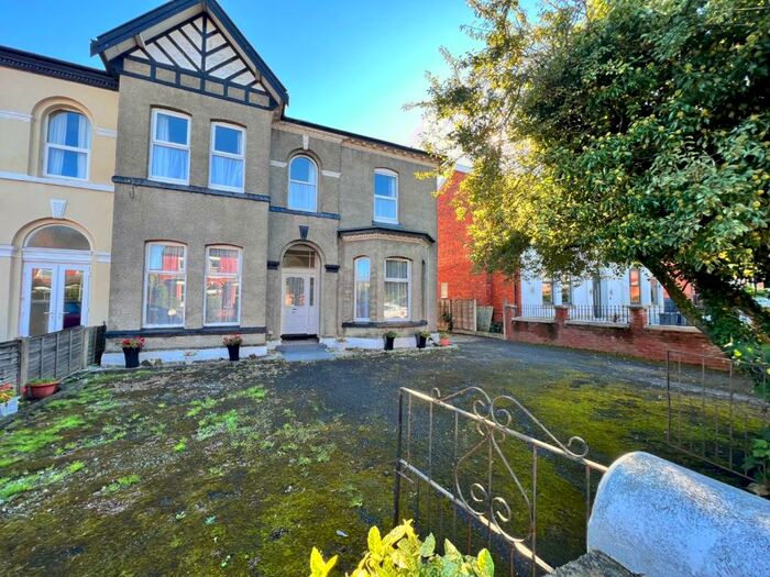 2 Bedroom Apartment To Rent In Walmer Road, Southport, Merseyside, PR8