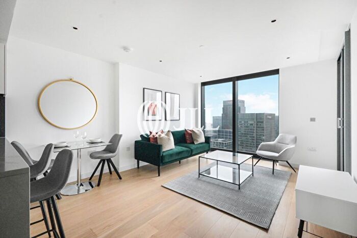 1 Bedroom Flat To Rent In Landmark Pinnacle, Marsh Wall, E14