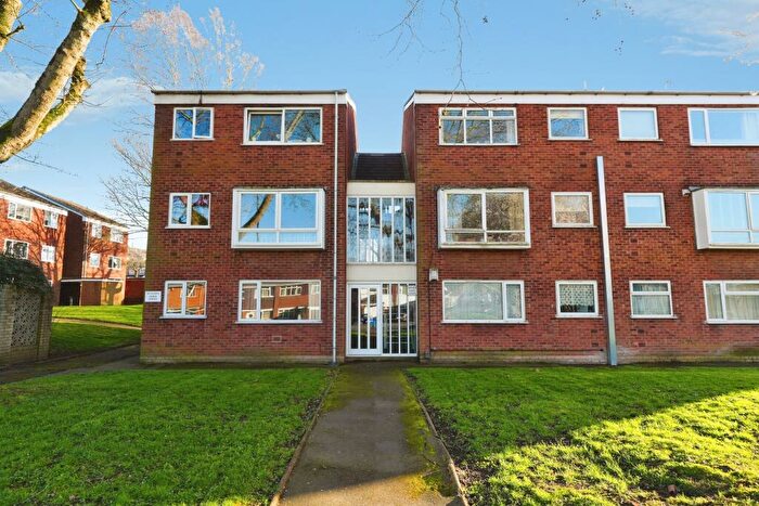 1 Bedroom Flat For Sale In Lyde Green, Halesowen, B63